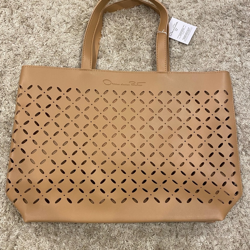 SALE!!  NEW Oscar de la Renta tote bag